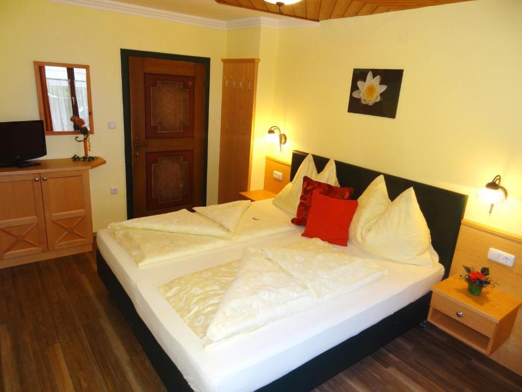 Pension Appartements Reithof Sankt Johann im Pongau Quarto foto